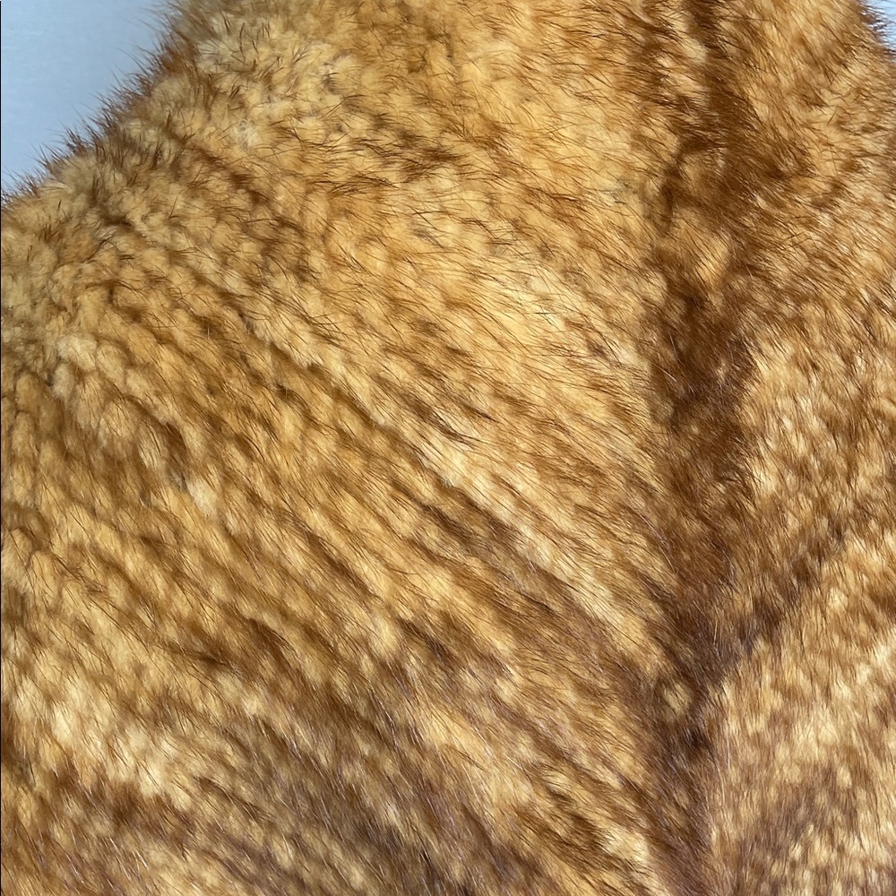 PAULA LISHMAN Limited Hand Knit Mink Fur Cape Poncho Wrap Shawl One Size - Picture 9 of 17